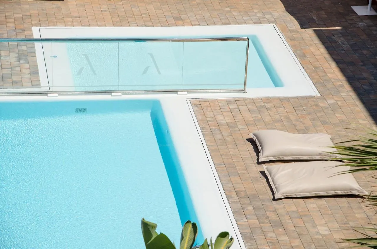 Hotel Anfora Ibiza Es Cana 4*,